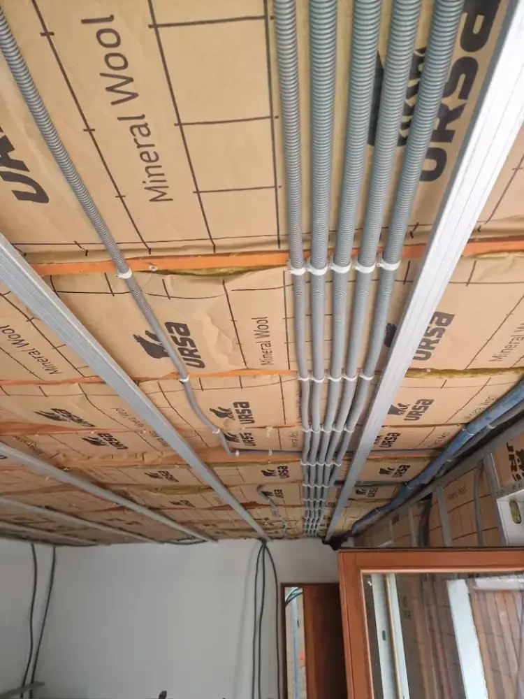 electricien-compiegne-renovation-instalation-devis-gratuit-professionnel-particulier-passage-gaine